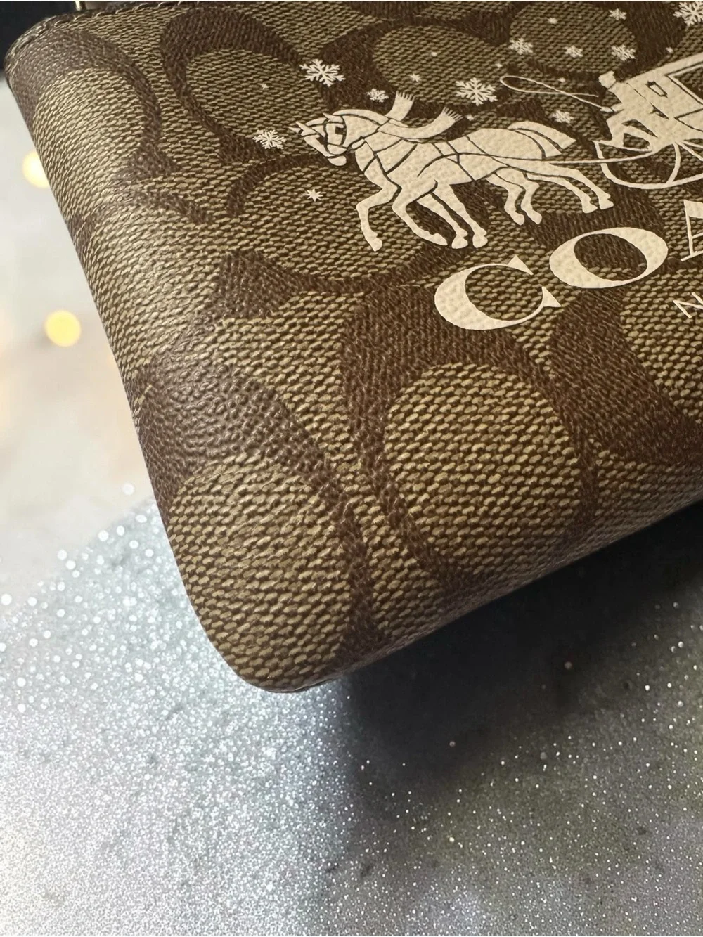 Coach CN755 Corner Zip Wristlet Holiday Horse & Sleigh Signature Canvas Like NEW